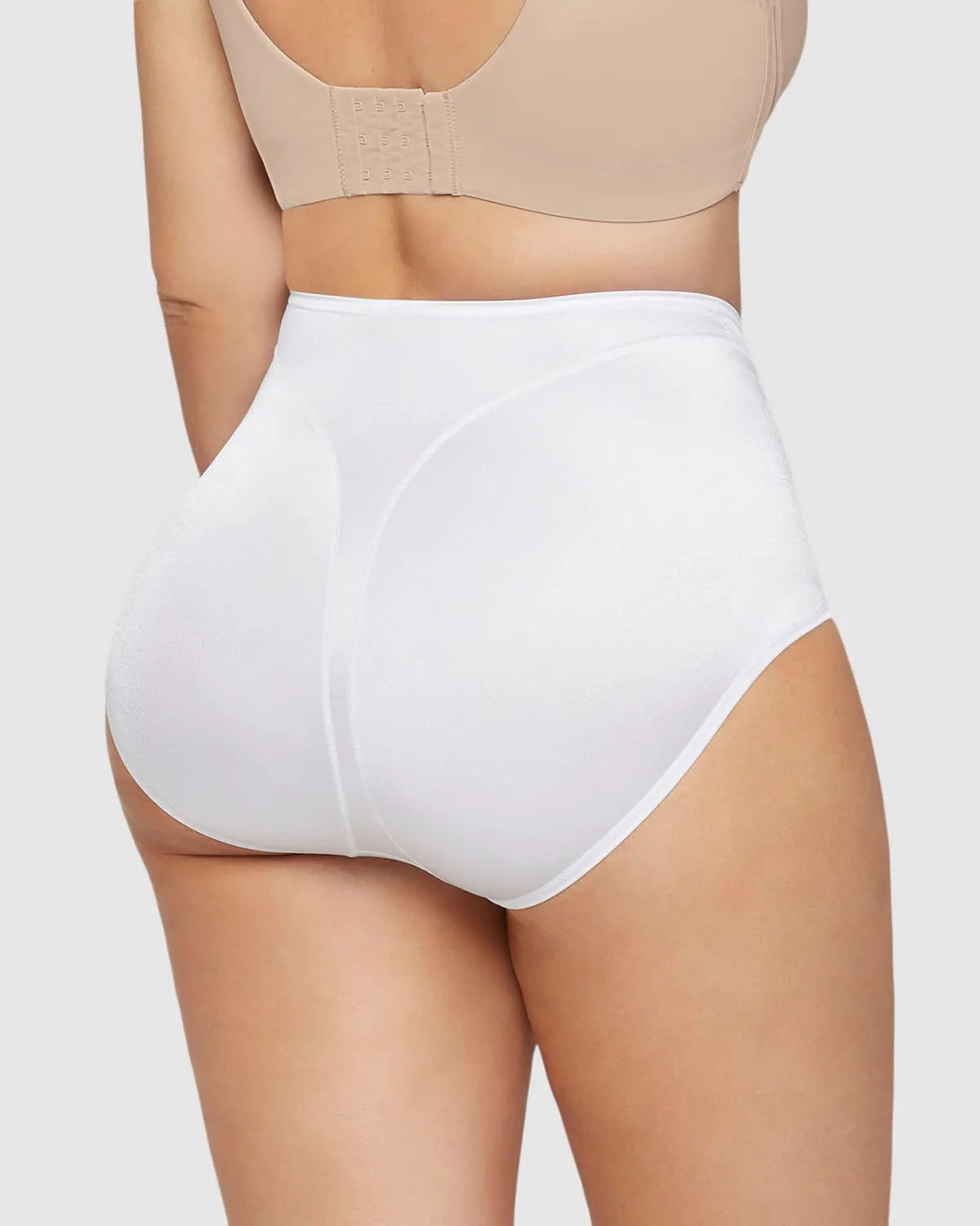 Paquete x 2 panties clásicos de control suave en abdomen